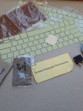 Apple Accessories Lot